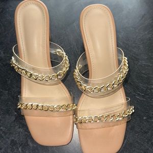 Nude heels with chain detail